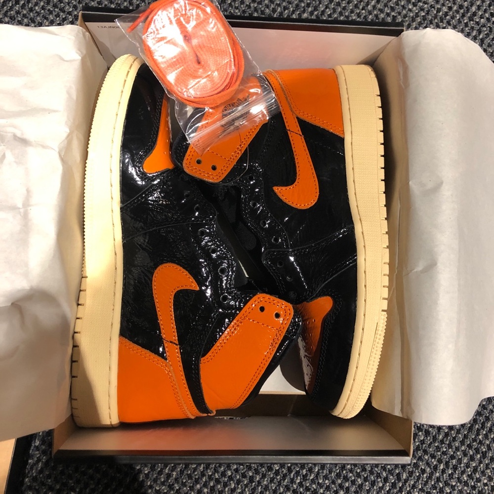 Jordan 1 shattered backboard